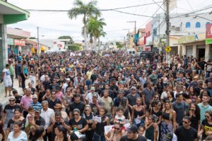 Milhares de pessoas protestam em Correntina (BA) em defesa das águas e do Cerrado